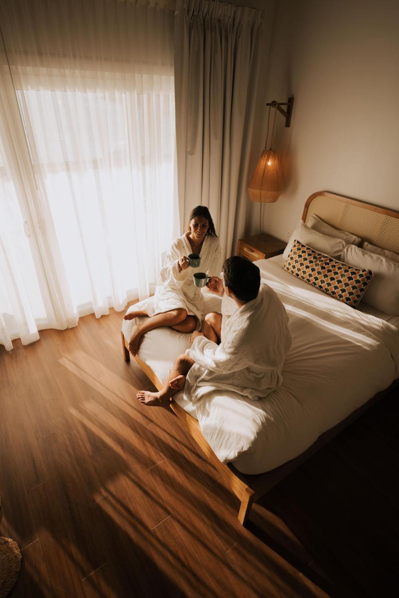 The Beach House Boutique Hotel 웨스트 엔드 외부 사진